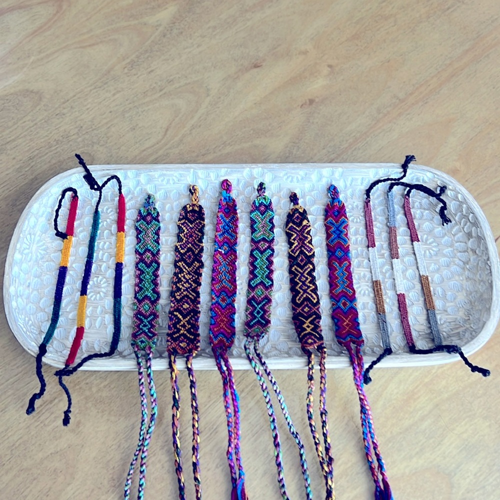 12 pieces - Friendship Bracelets